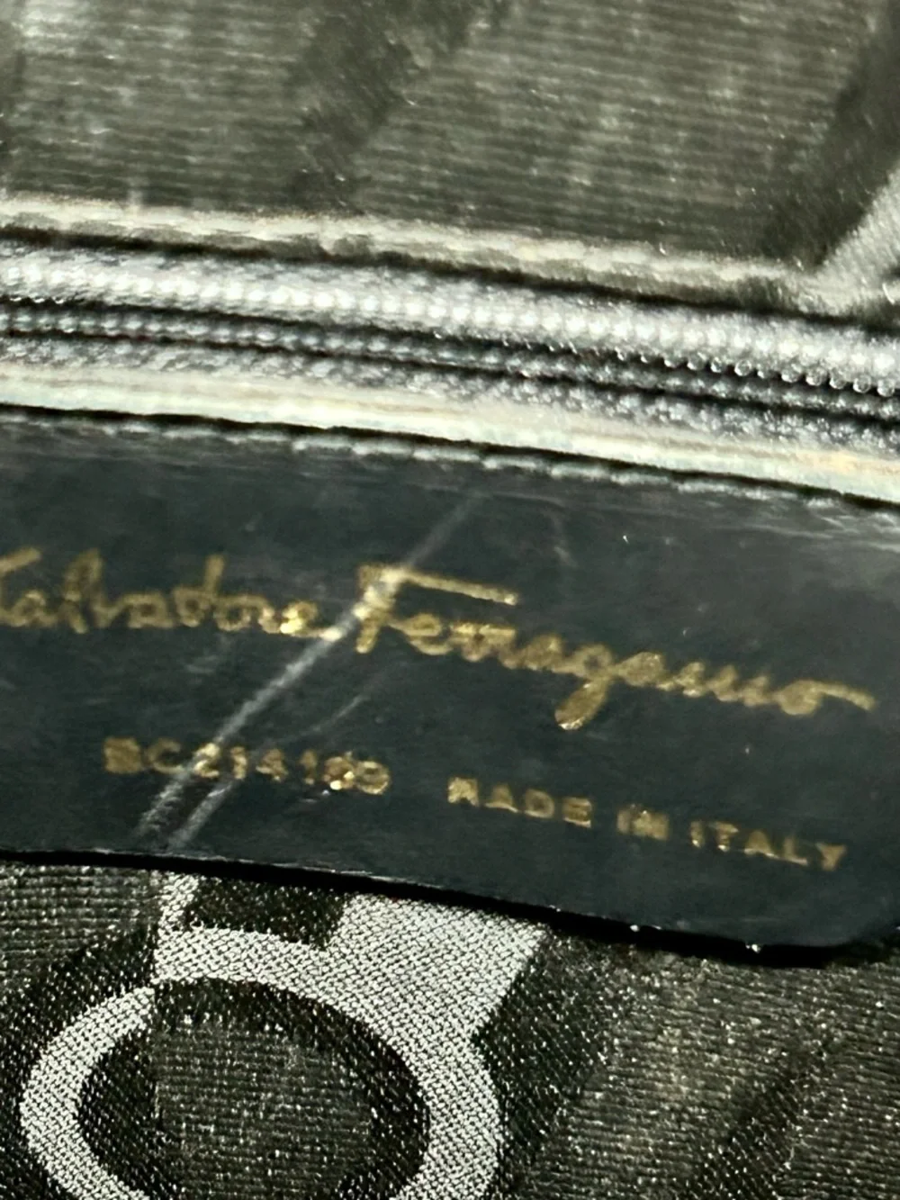 Salvatore Ferragamo Authentic Deep Purple Leather Structured Shoulder Bag - Picture 14 of 14